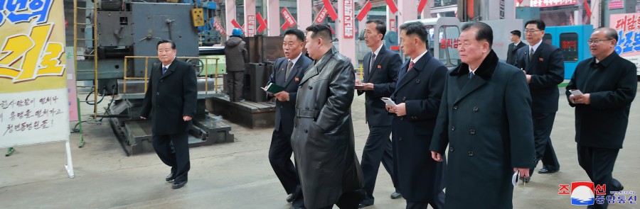경애하는 김정은동지께서 룡성기계련합기업소를 현지지도하시였다