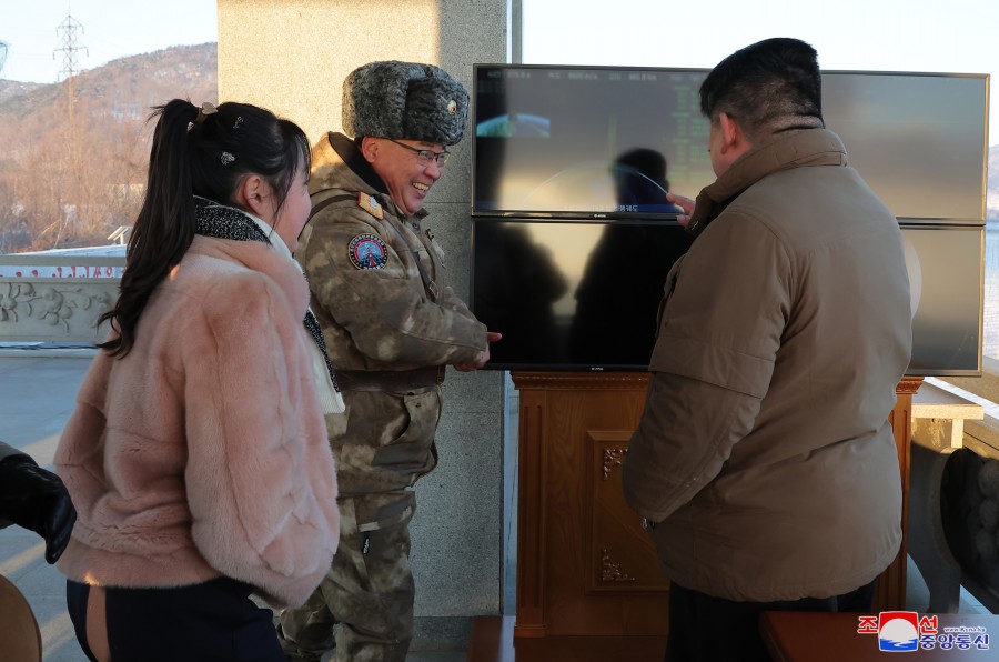 ﻿Яркая демонстрация сверхжесткой воли к возмездию и абсолютной силы стратегических вооруженных сил КНДР