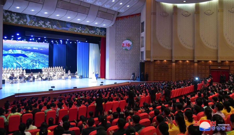 인민예술축전 페막