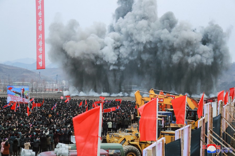 Start of Regional-industry Revolution to Be Specially Recorded in History of Overall Development of Korean-style Socialism