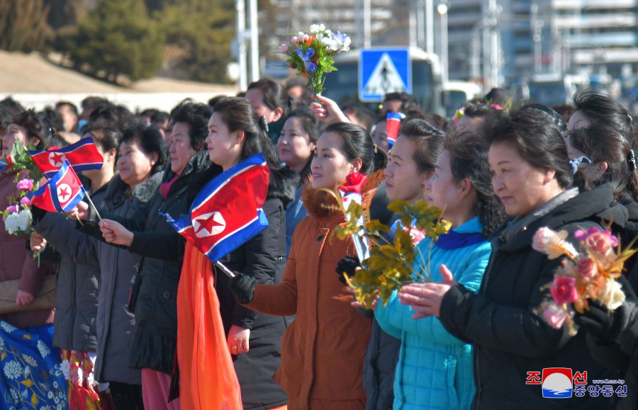 각지에서 3.8국제부녀절을 뜻깊게 맞이