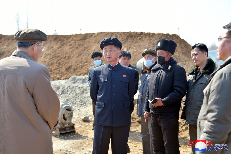 Premier coreano averigua las gestiones de varios sectores en su gira de trabajo
