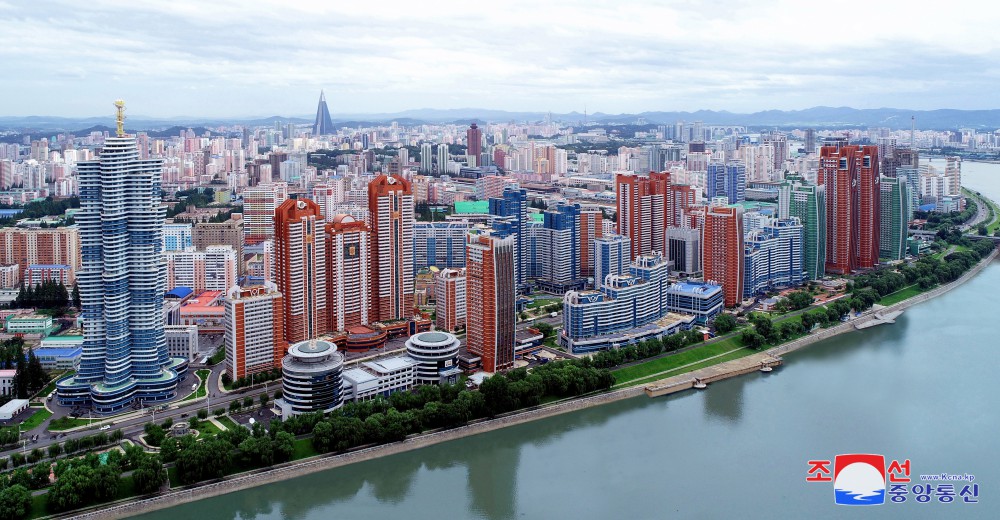 在伟大的金正恩时代日新月异的我国首都平壤面貌
