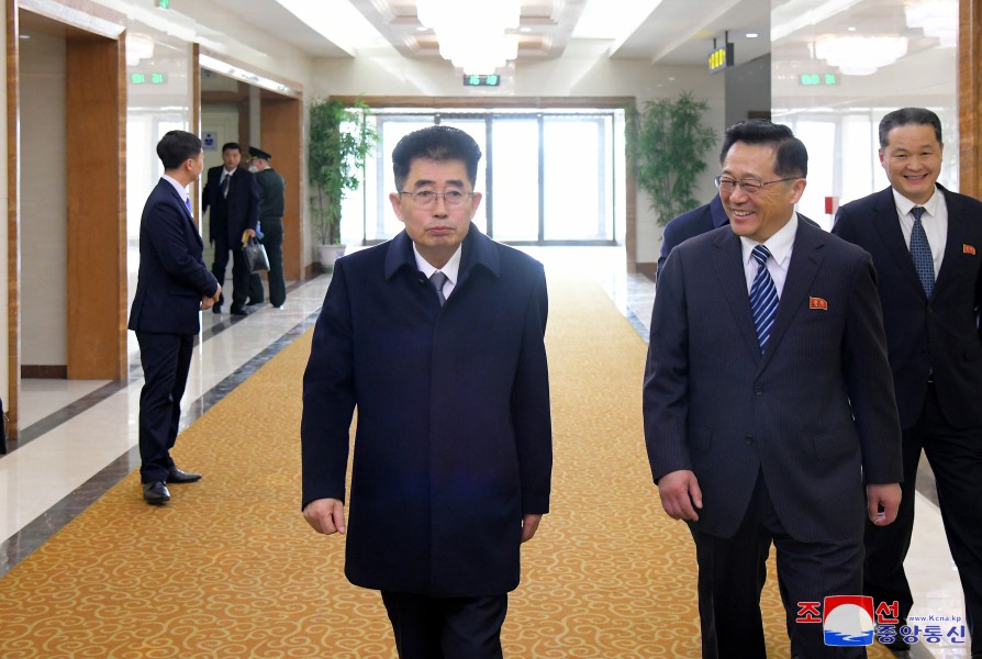 朝鲜劳动党代表团回国