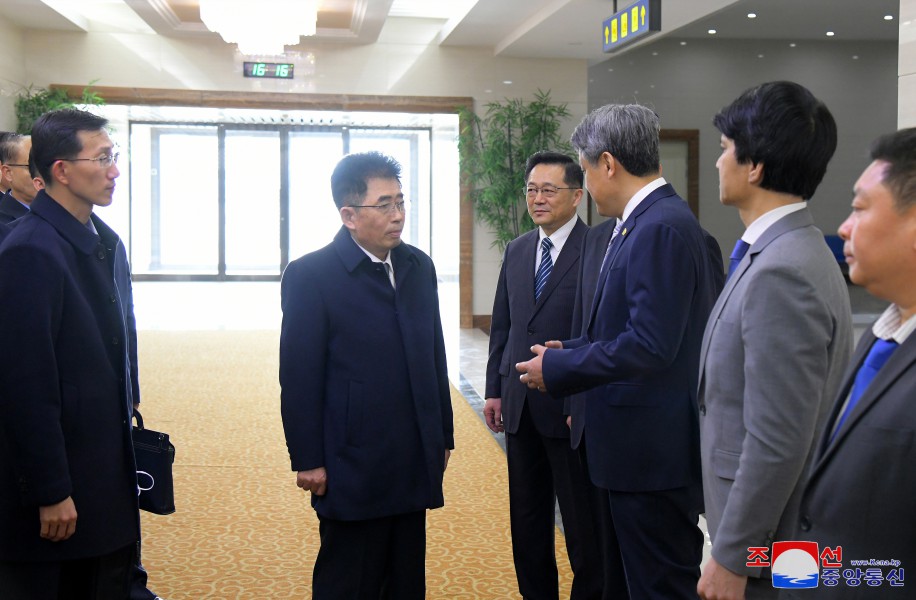 朝鲜劳动党代表团回国