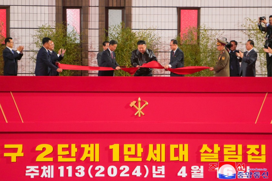 Tiene lugar la solemne ceremonia inaugural de 10 mil viviendas de segunda etapa del reparto residencial de Hwasong