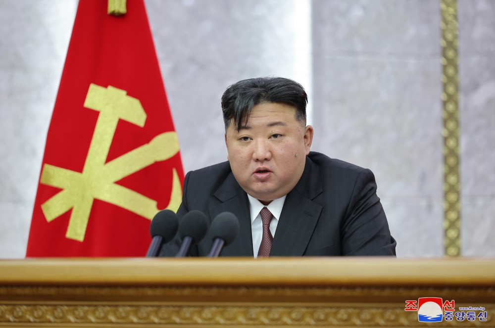조선로동당 중앙위원회 제8기 제10차전원회의 확대회의에 관한 보도