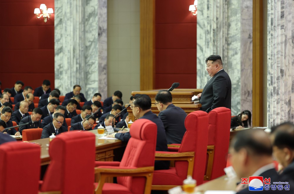 조선로동당 중앙위원회 제8기 제10차전원회의 확대회의에 관한 보도