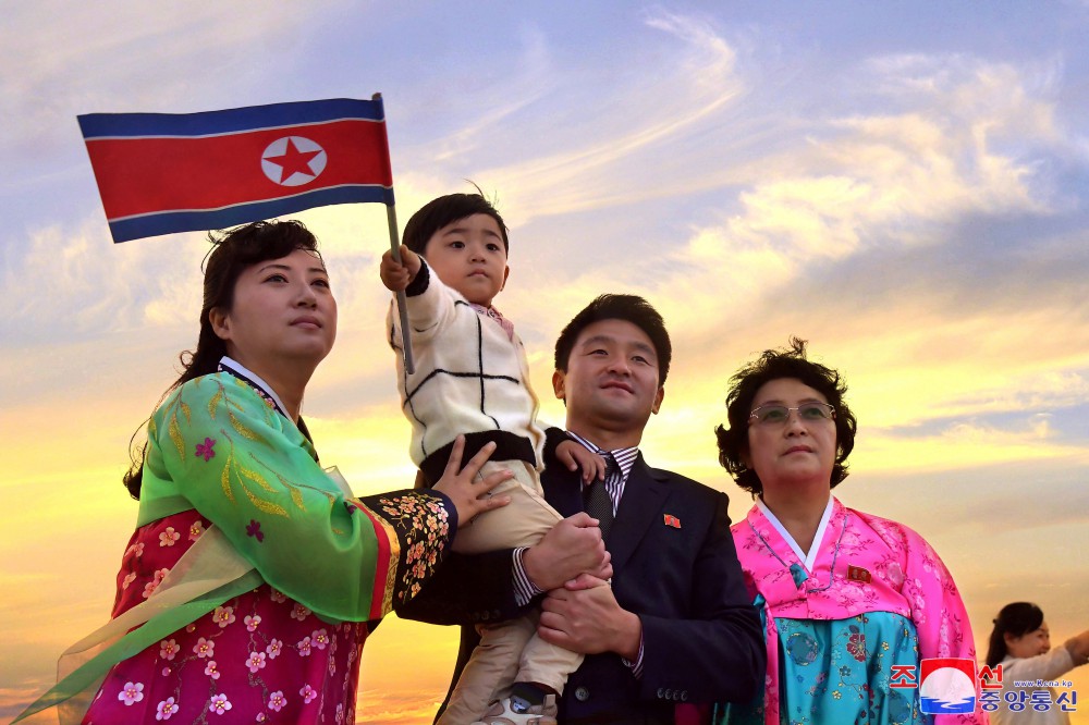 我们国家第一主义的永恒旗帜——共和国国旗