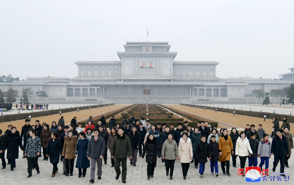 举国欢庆民族最大喜庆的２月节日