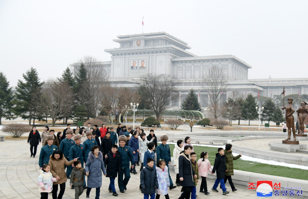 举国欢庆民族最大喜庆的２月节日