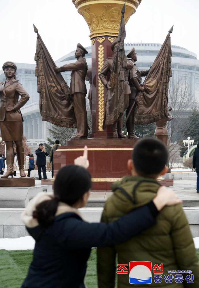 举国欢庆民族最大喜庆的２月节日