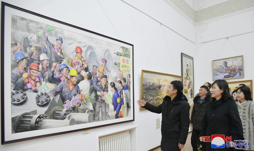 举国欢庆民族最大喜庆的２月节日