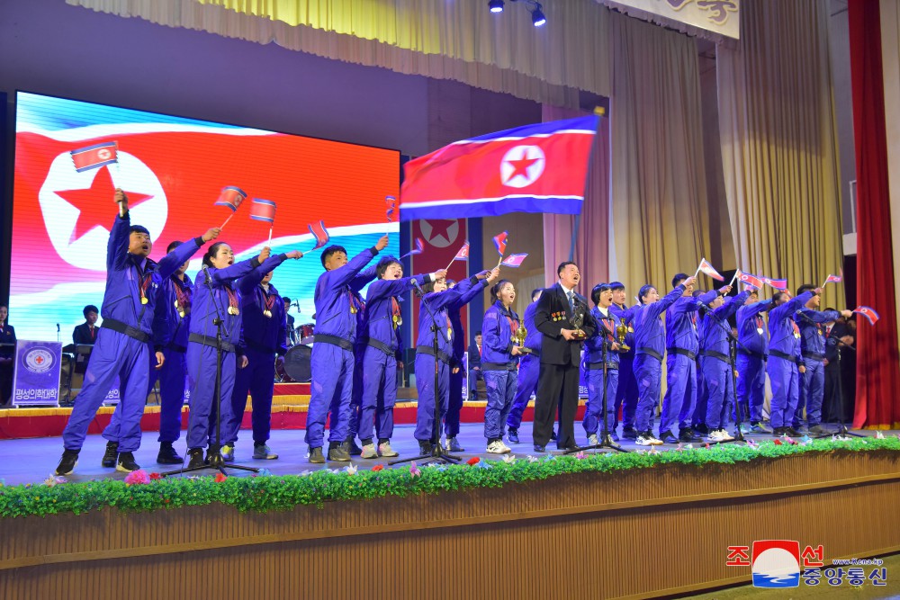 举国欢庆民族最大喜庆的２月节日