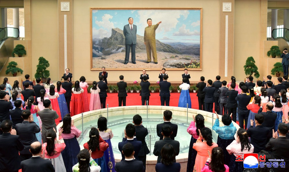 Photo Exhibition Opens to Celebrate 113th Birth Anniversary of President Kim Il Sung