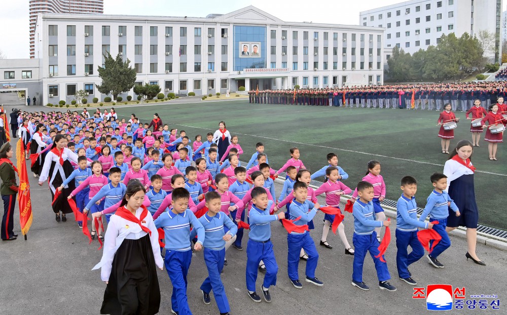 朝鲜少年团全国联合团体大会举行