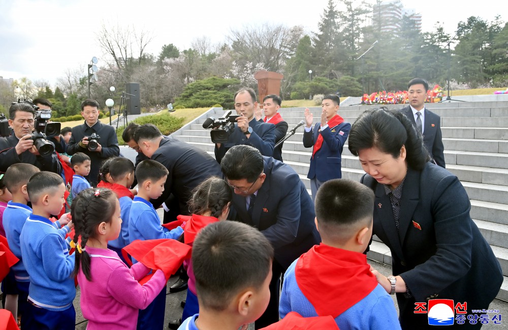 朝鲜少年团全国联合团体大会举行