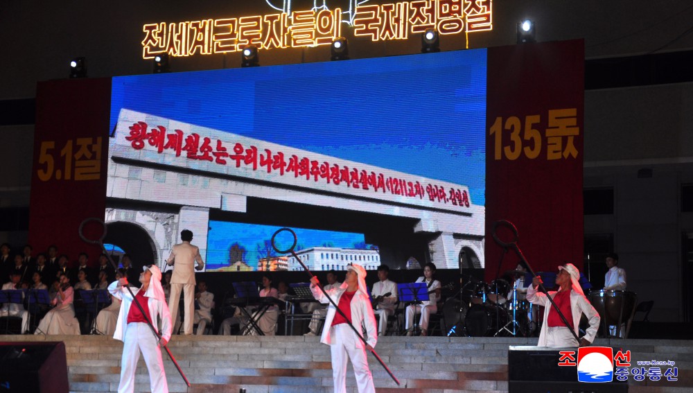 各地有意义地纪念“五一”国际劳动节