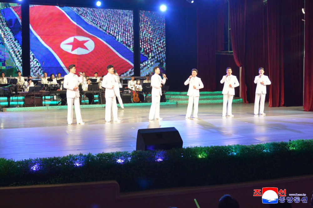 各地有意义地纪念“五一”国际劳动节