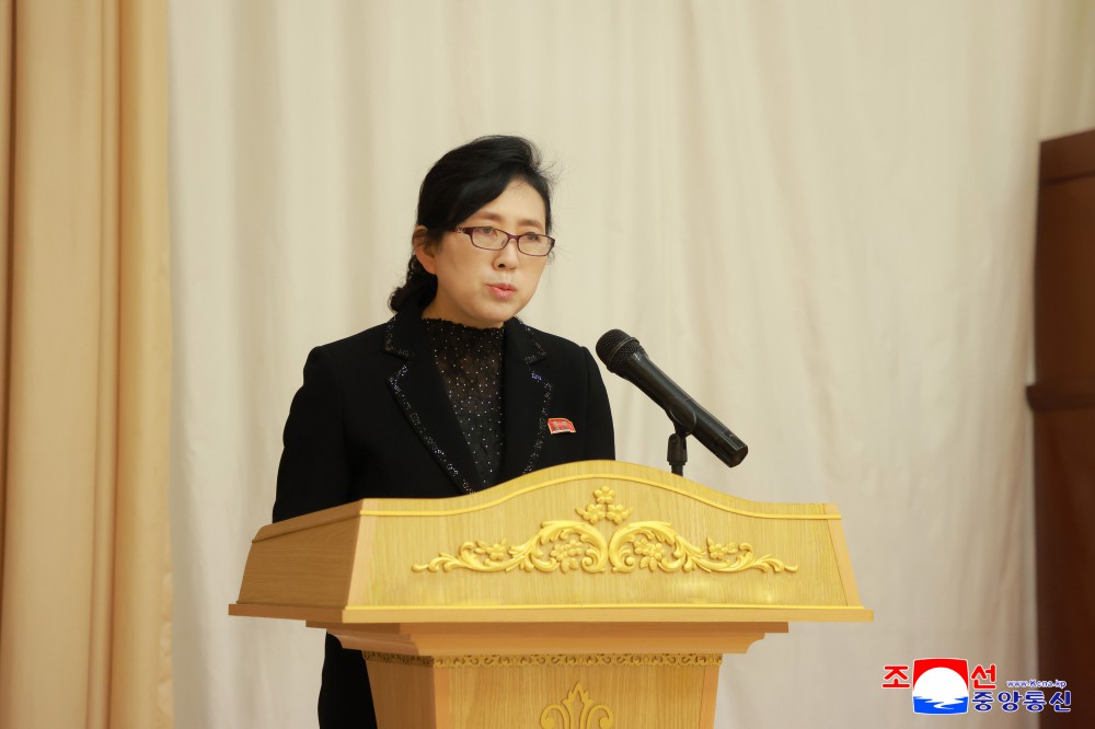 ２０２５年国际助产士日纪念活动举行