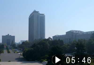 为大学的加强和发展所建树的不朽业绩